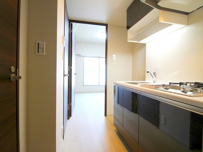 物件内観写真10　(廊下)