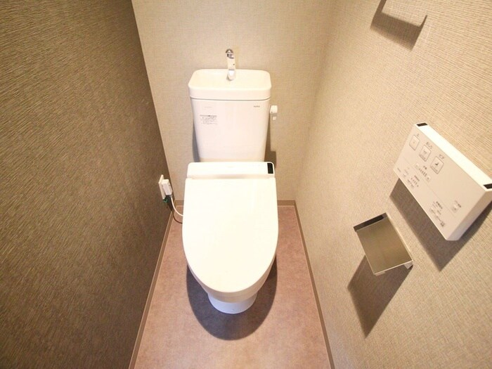 物件内観写真15　(トイレ)