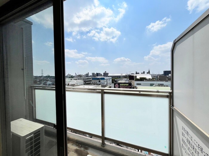 物件内観写真20　(室内からの展望)