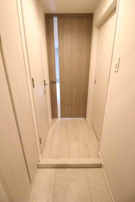物件内観写真14　(廊下)