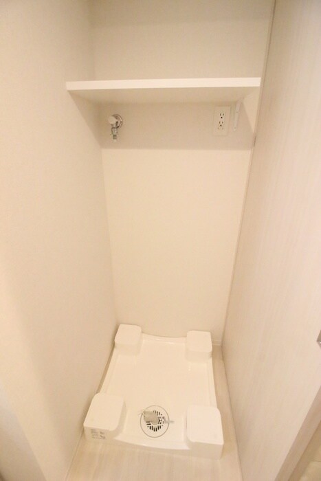 物件内観写真18　(洗濯機置場)