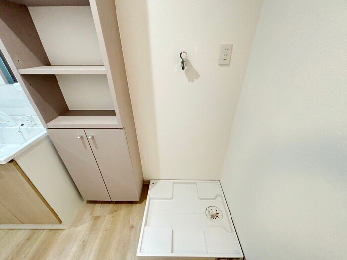 物件内観写真15　(洗濯機置場)