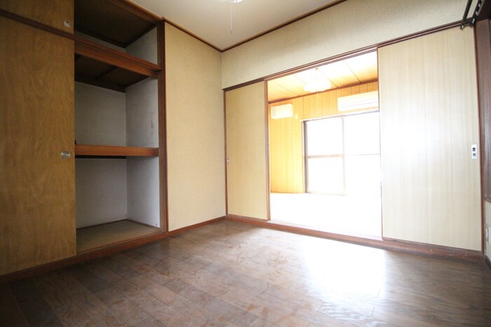 物件内観写真12　(居室)