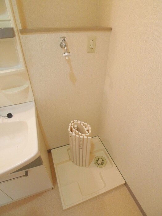 物件内観写真20　(洗濯機置場)