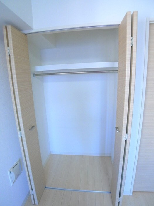 物件内観写真8　(収納)