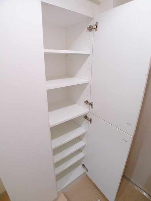 物件内観写真15　(靴箱)