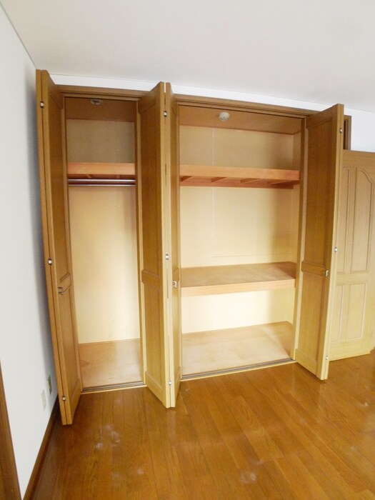 物件内観写真10　(収納)