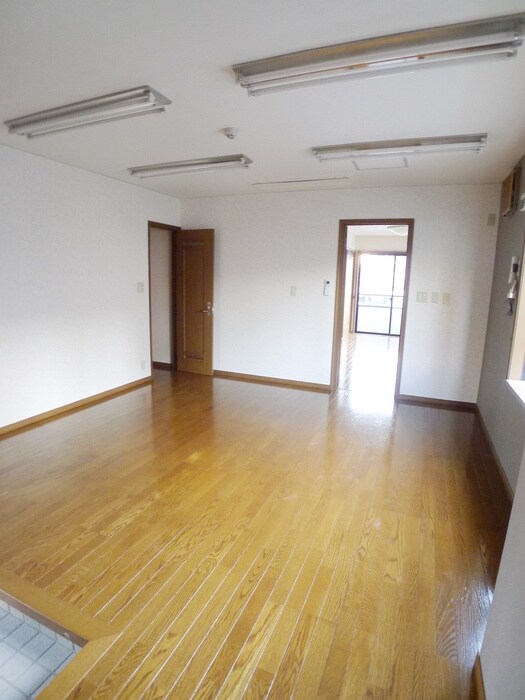 物件内観写真18　(靴箱)