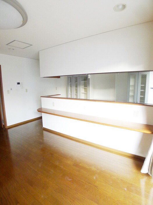 物件内観写真19　(廊下)