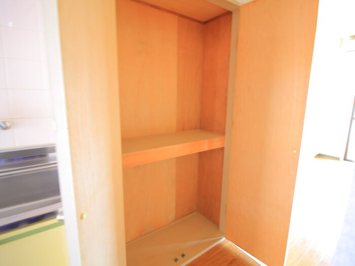 物件内観写真10　(収納)