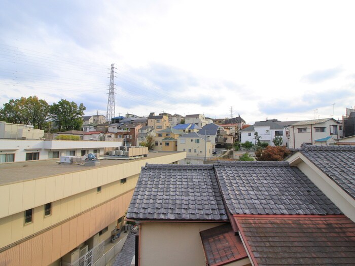 物件内観写真15　(室内からの展望)