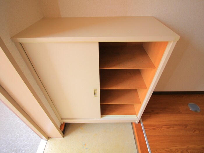 物件内観写真18　(靴箱)