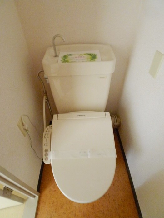 物件内観写真9　(トイレ)