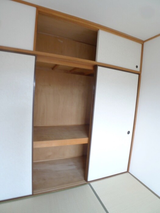 物件内観写真15　(収納)