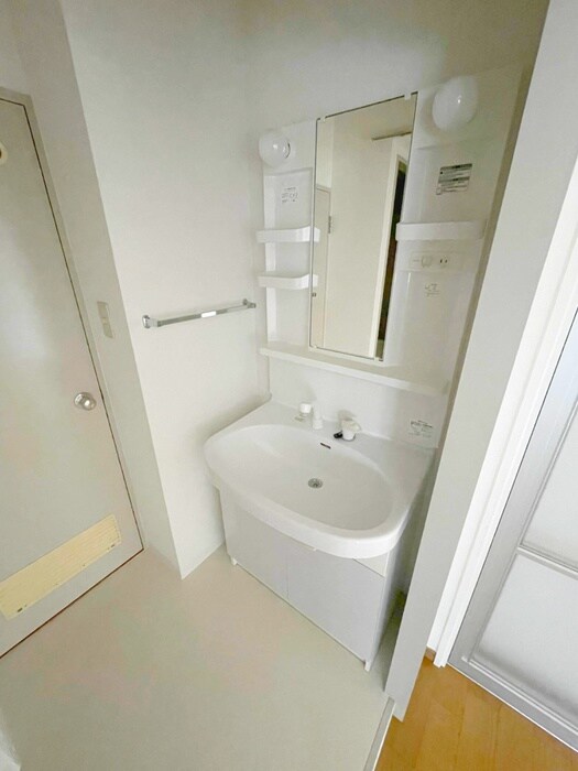 物件内観写真10　(洗面)