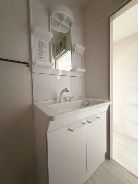 物件内観写真12　(洗面)