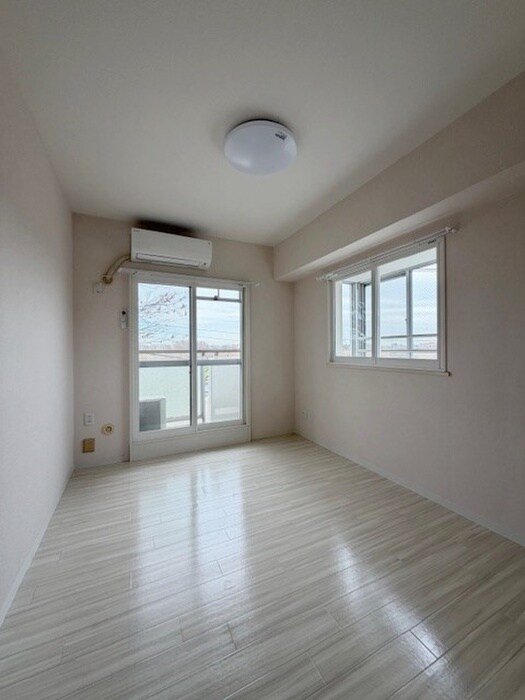 物件内観写真16　(居室)