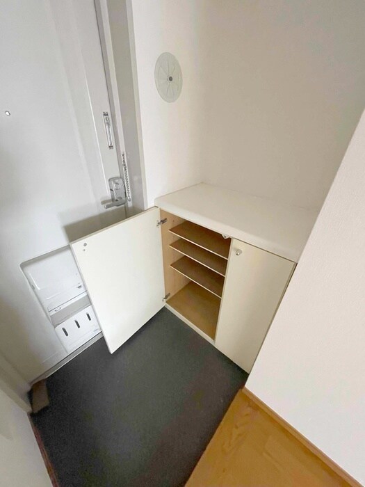 物件内観写真18　(靴箱)