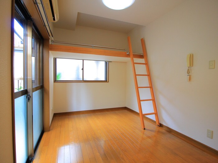 物件内観写真8　(居室)