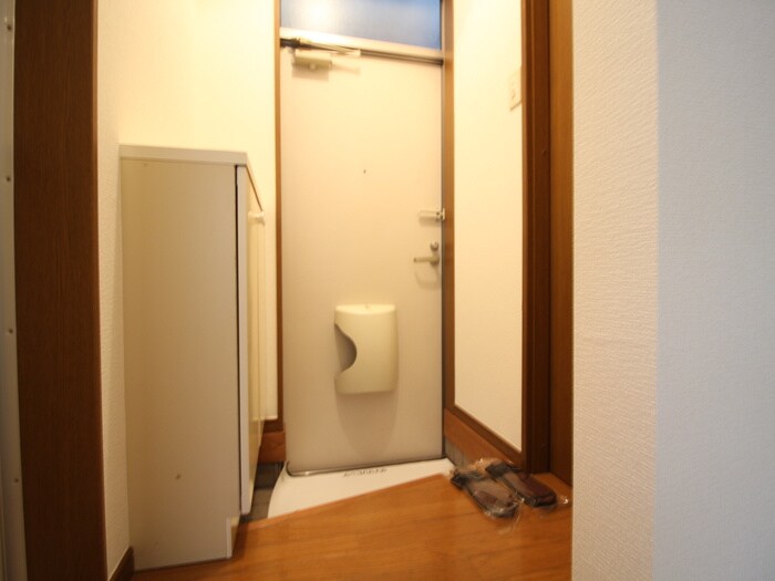 物件内観写真15　(玄関)