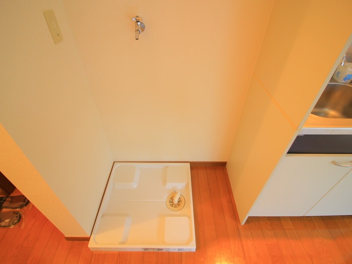 物件内観写真18　(洗濯機置場)