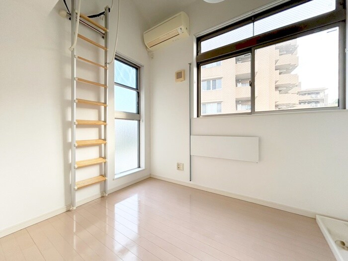 物件内観写真6　(居室)