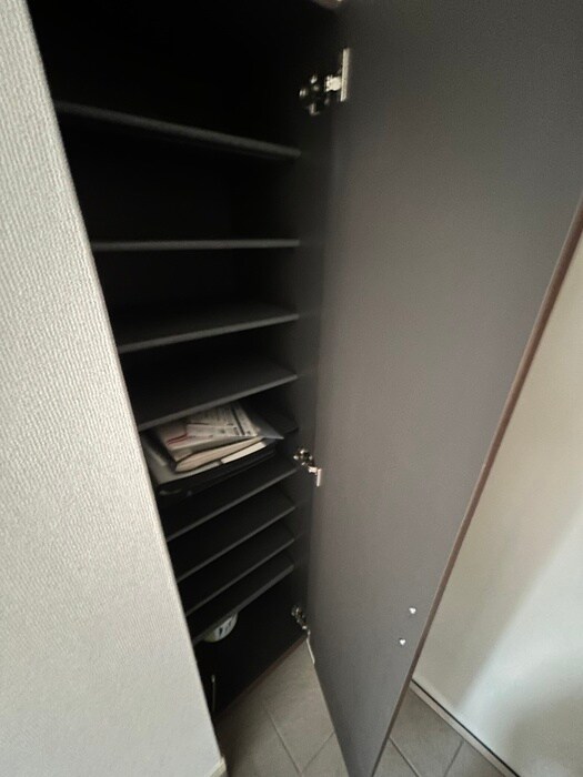 物件内観写真16　(玄関)