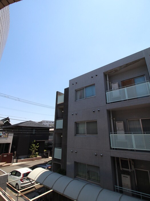 物件内観写真15　(室内からの展望)