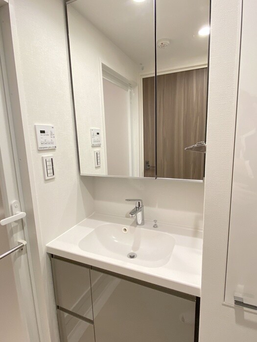 物件内観写真13　(洗面)