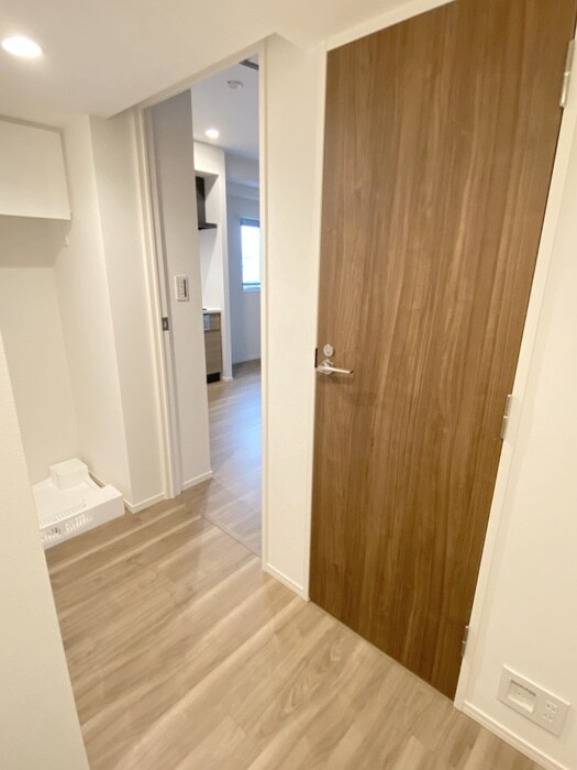 物件内観写真14　(廊下)