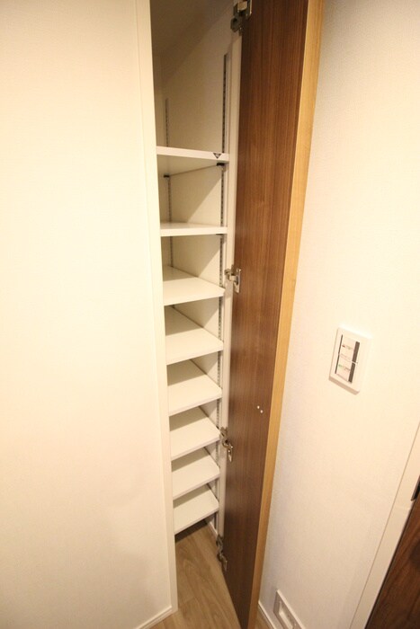 物件内観写真22　(廊下)