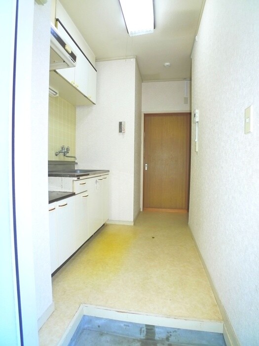 物件内観写真14　(玄関)