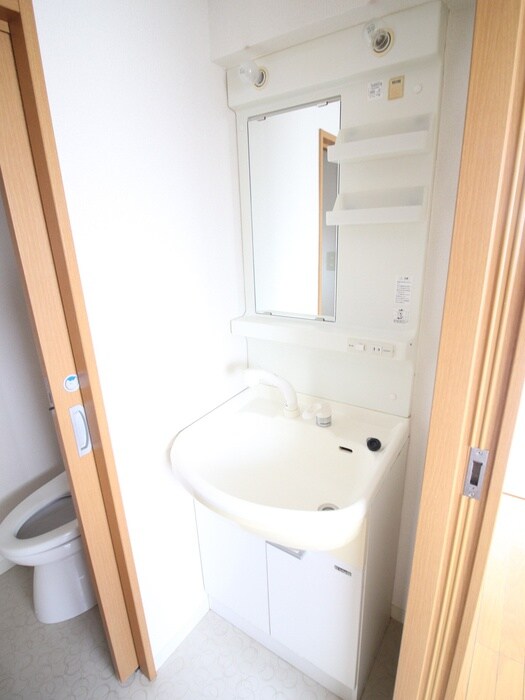 物件内観写真11　(洗面)