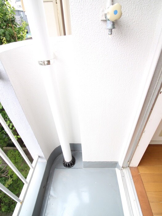 物件内観写真17　(洗濯機置場)