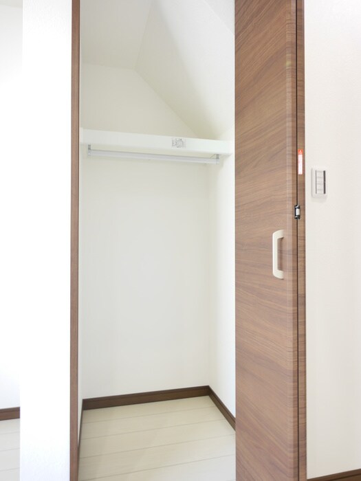 物件内観写真11　(収納)