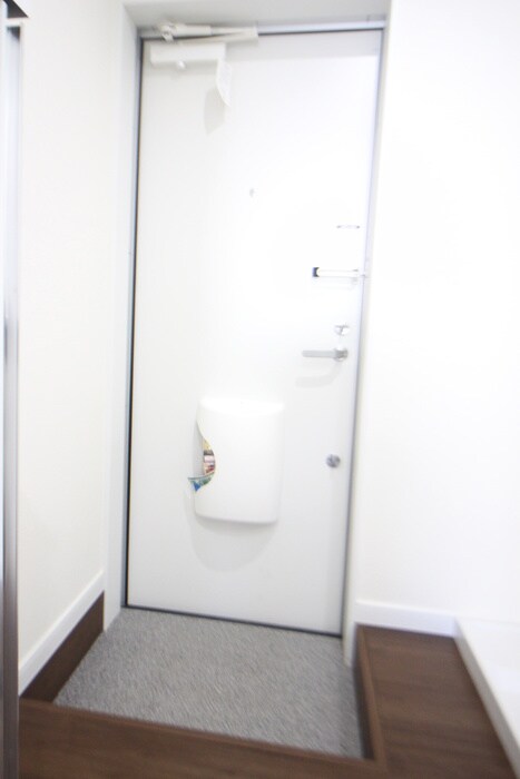 物件内観写真7　(玄関)