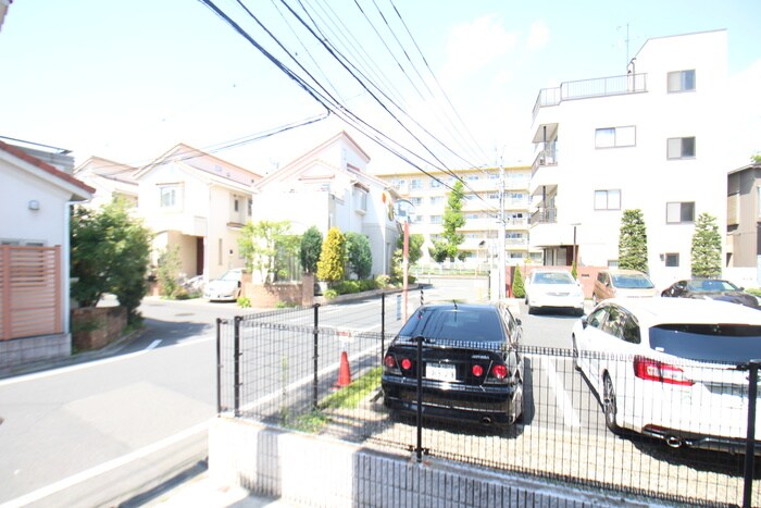 物件内観写真16　(室内からの展望)