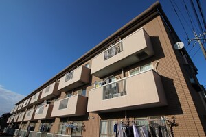 旗家マンション　ルノア－ル外観写真