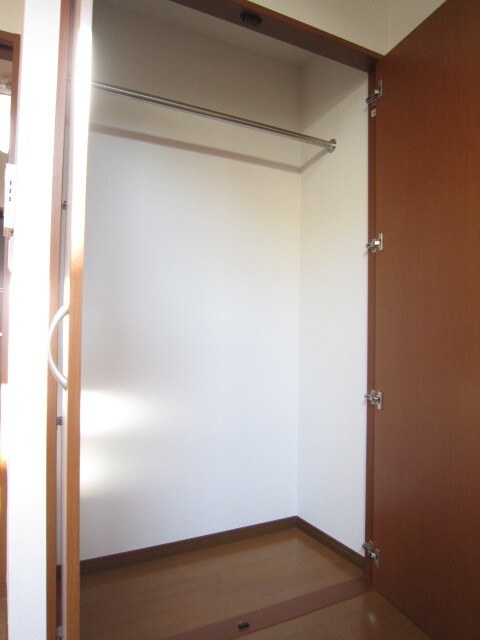 物件内観写真10　(収納)