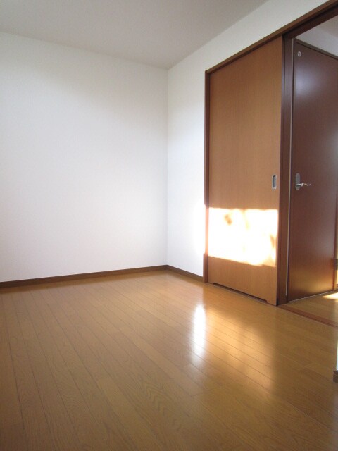 物件内観写真11　(居室)