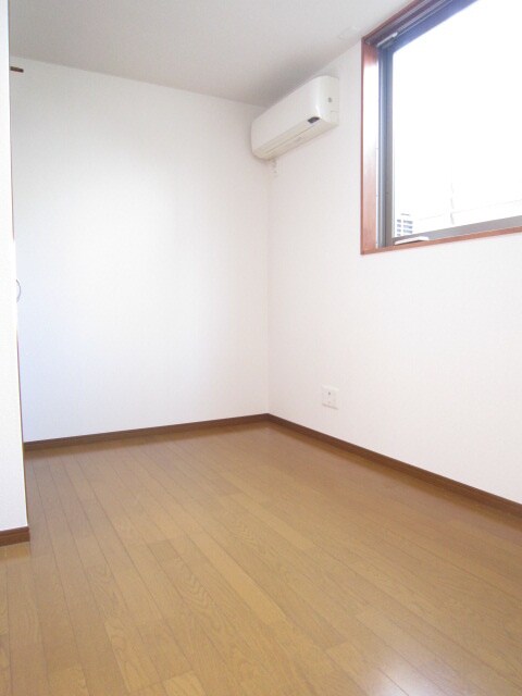 物件内観写真12　(居室)