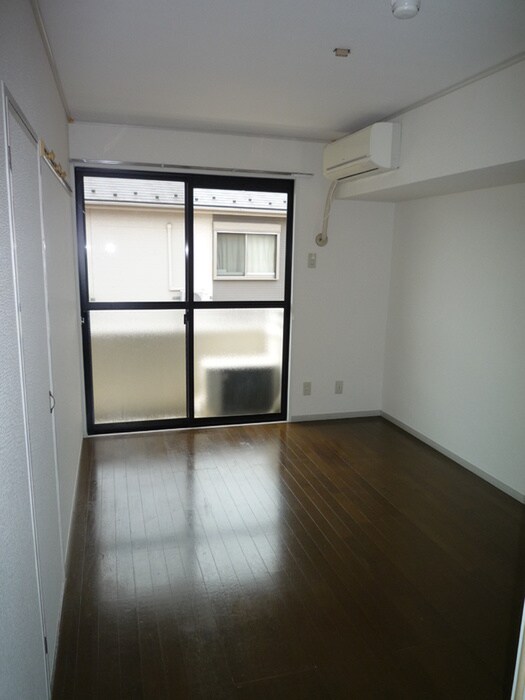 物件内観写真5　(居室)