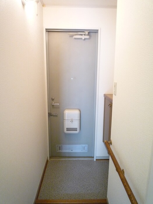物件内観写真14　(玄関)