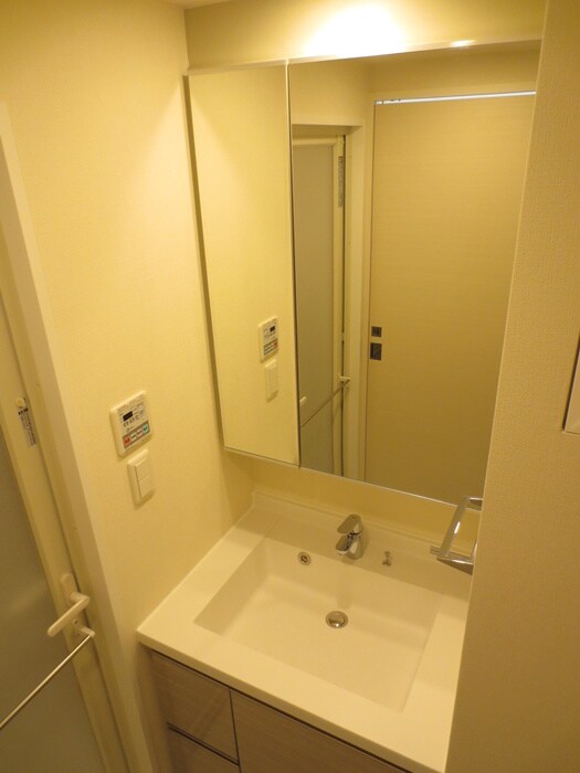 物件内観写真9　(洗面)