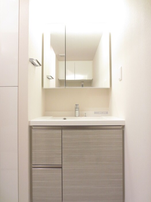 物件内観写真10　(洗面)