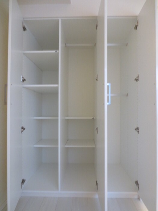 物件内観写真17　(収納)