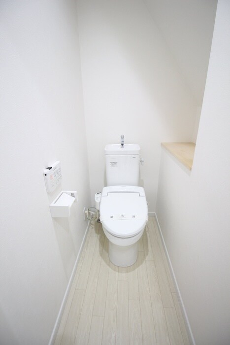 物件内観写真10　(トイレ)