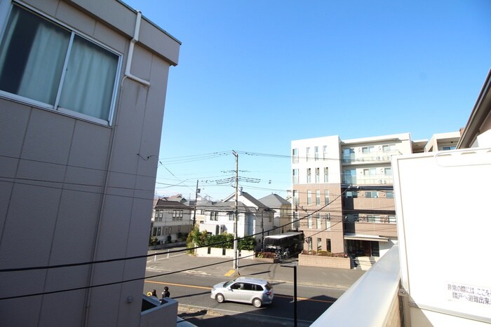 物件内観写真15　(室内からの展望)