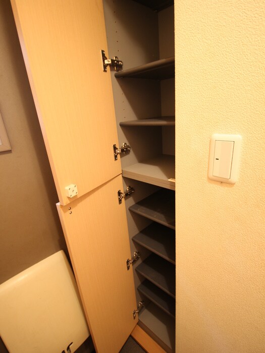 物件内観写真10　(靴箱)