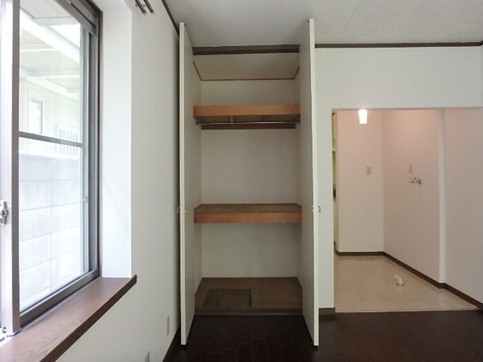 物件内観写真13　(収納)